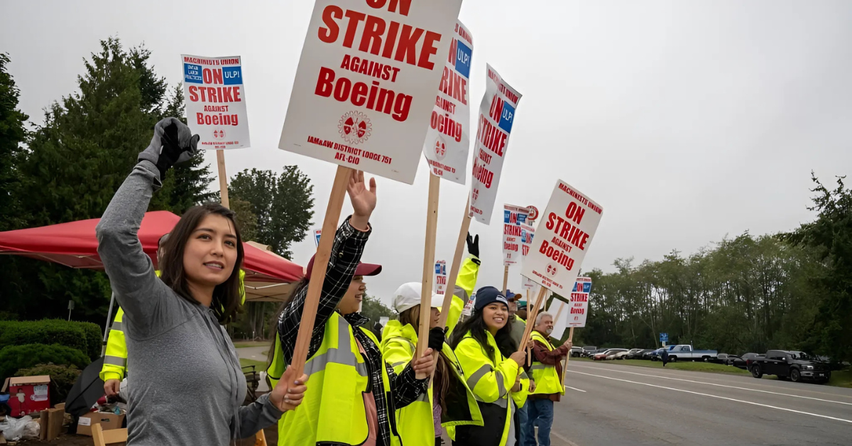 The Boeing strike by over 33,000 U.S. West Coast factory workers enters its fifth week. 

Image Source: The Malaysian Reserve 